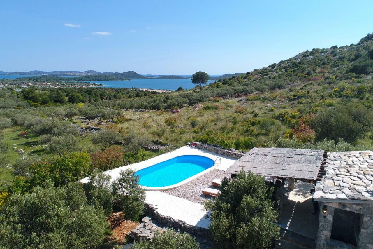 Holiday Home Petar Drage Esterno foto