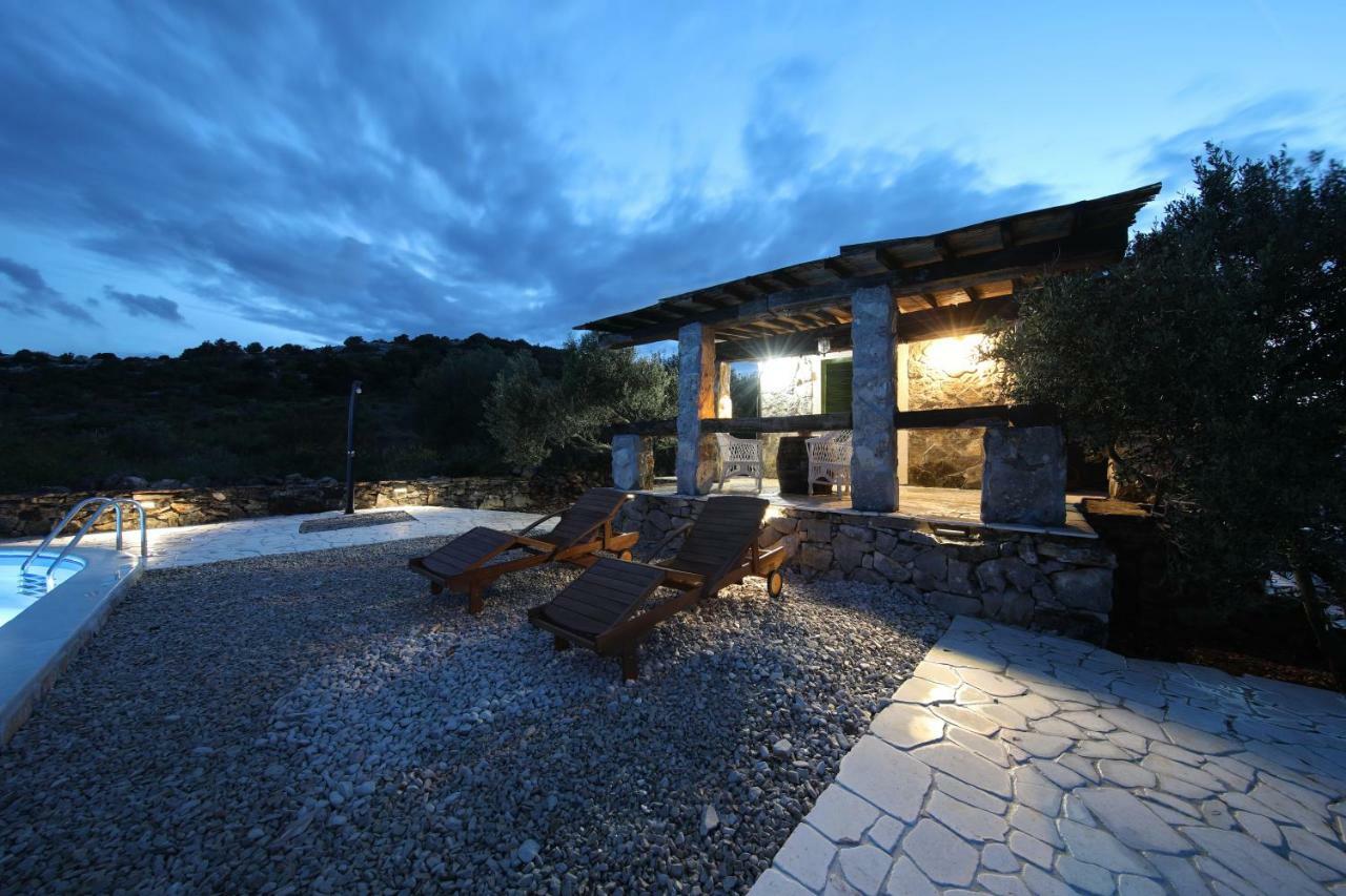 Holiday Home Petar Drage Esterno foto